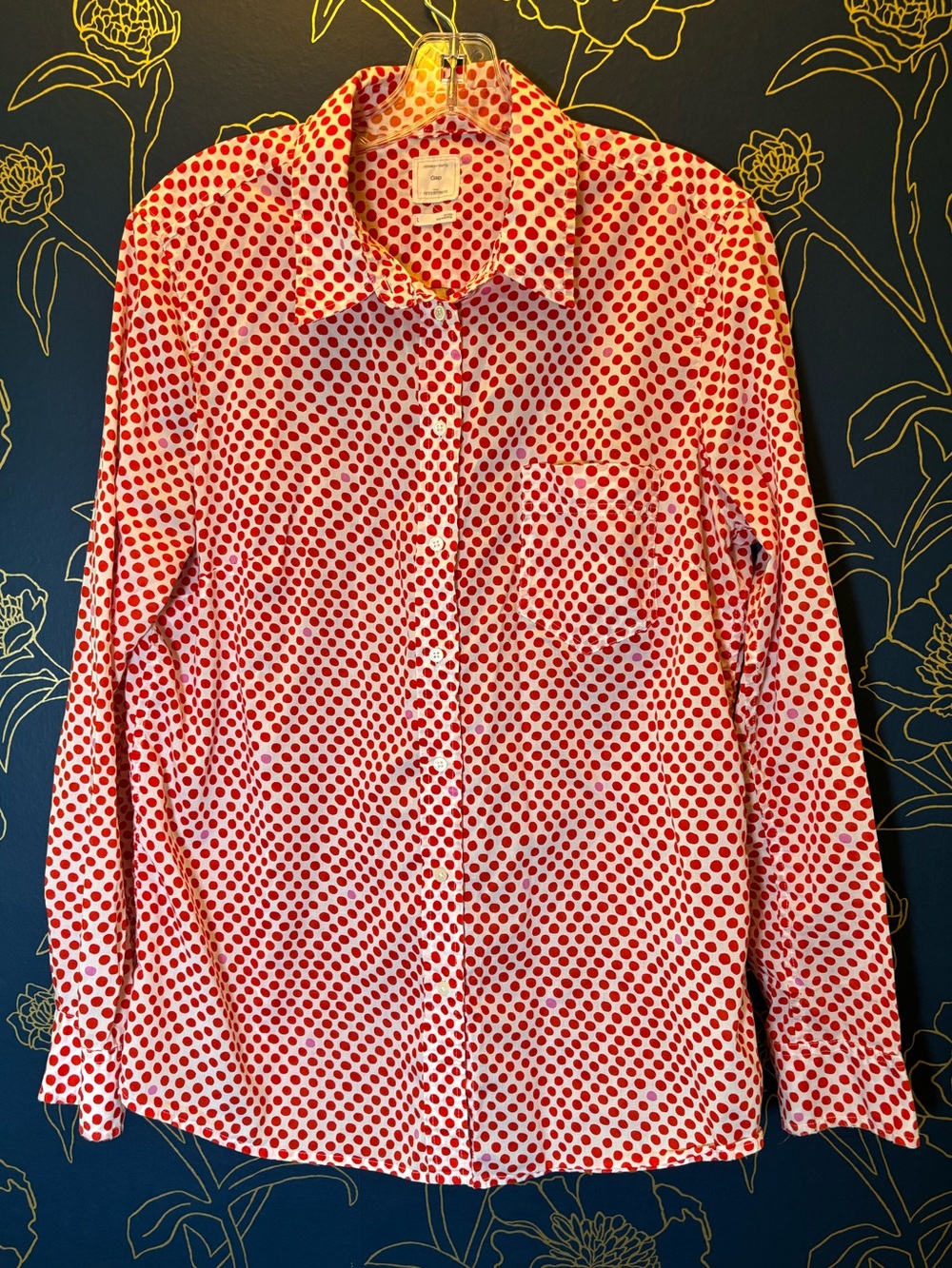 GAP red dot FITTED BOYFRIEND button front Long sleeve shirt LARGE